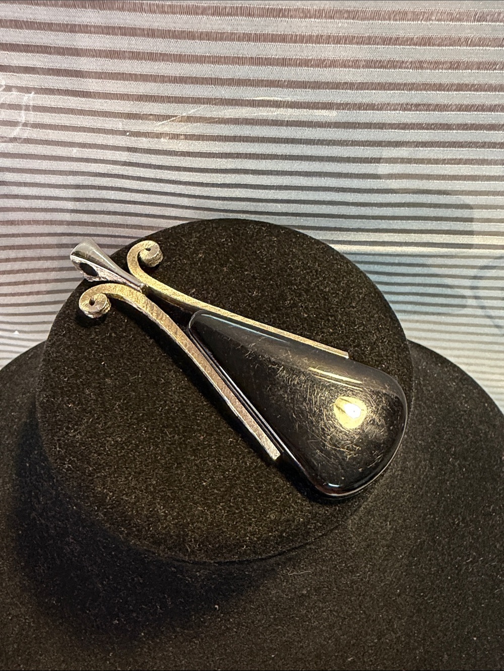 Avon Silver Black Onyx Teardrop Pendant - Vintage